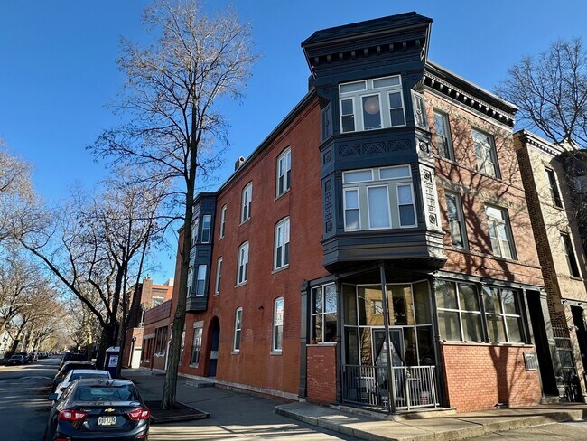Foto del edificio - 1857 N Washtenaw Ave