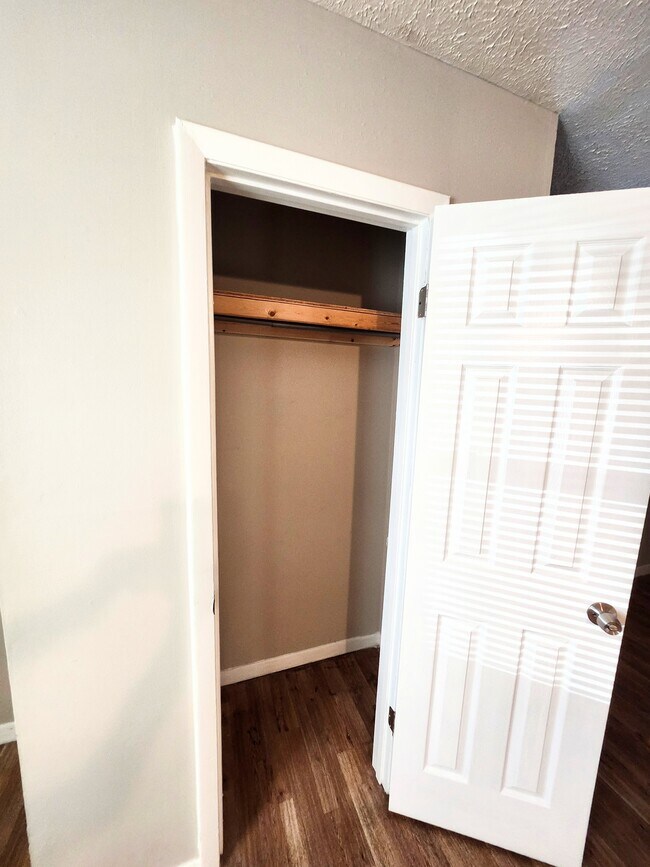 Foto del edificio - 5230 Beach Dr