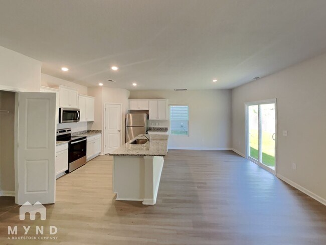 Foto del edificio - 6232 Lowe Ln