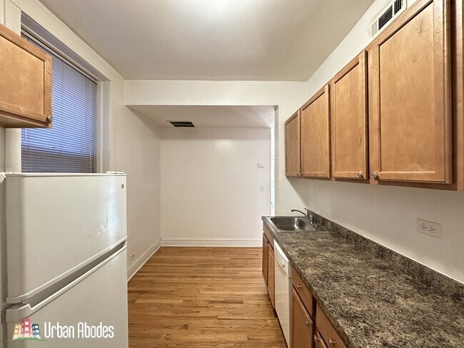 Foto del edificio - 4609 N Western Ave