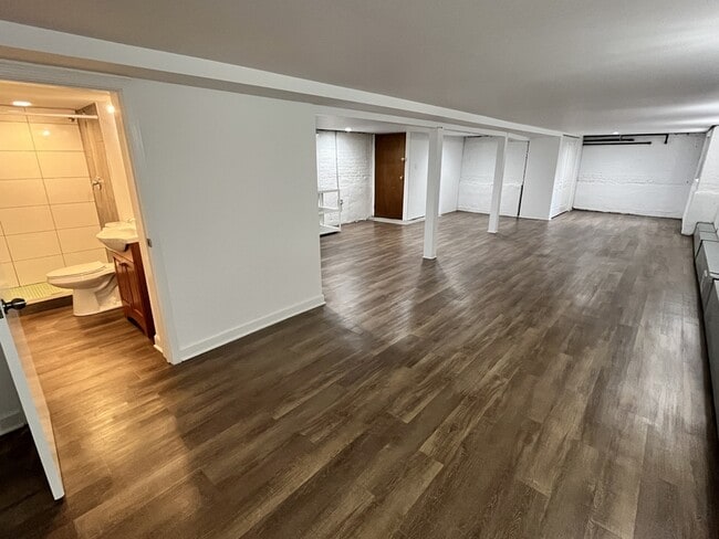 Foto del edificio - 3053 N Haussen Ct