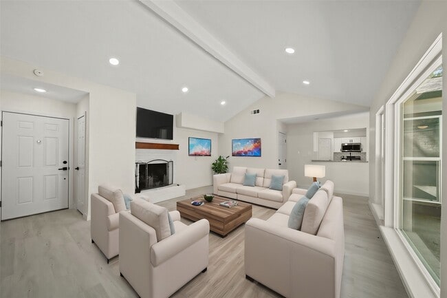 Building Photo - 13414 Ravensway Dr
