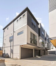 Building Photo - 2828 N Federal Blvd