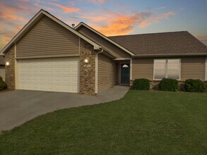 Building Photo - 1432 Candlewick Ln