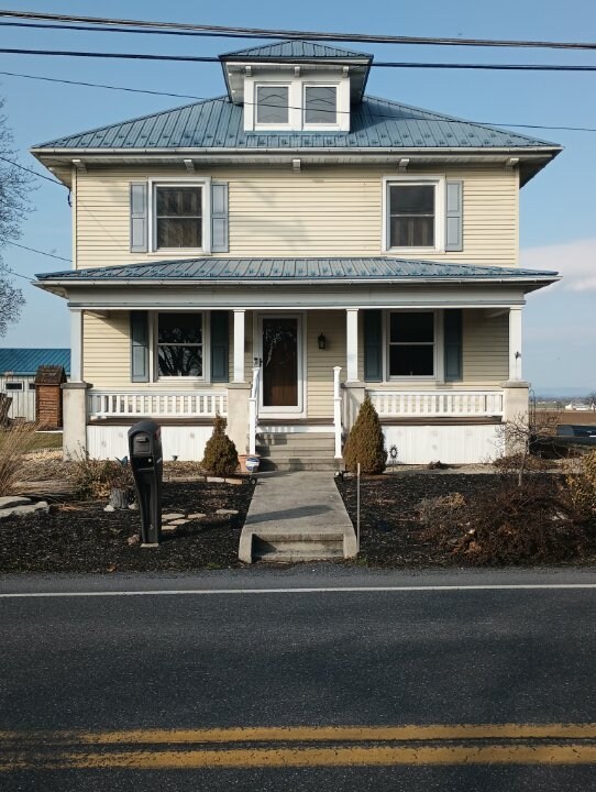Primary Photo - 2204 S 5th Ave