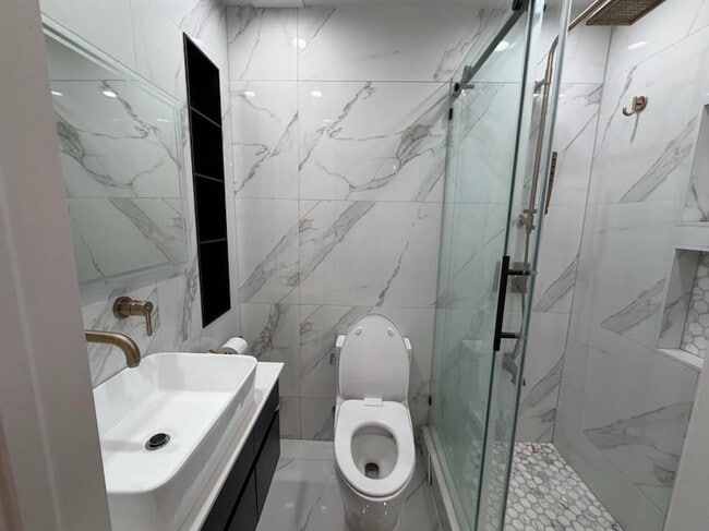 Foto del edificio - 202 48th St