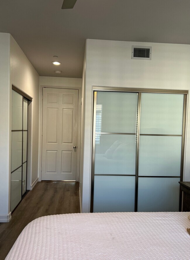 Foto del edificio - 19457 Surfset Dr