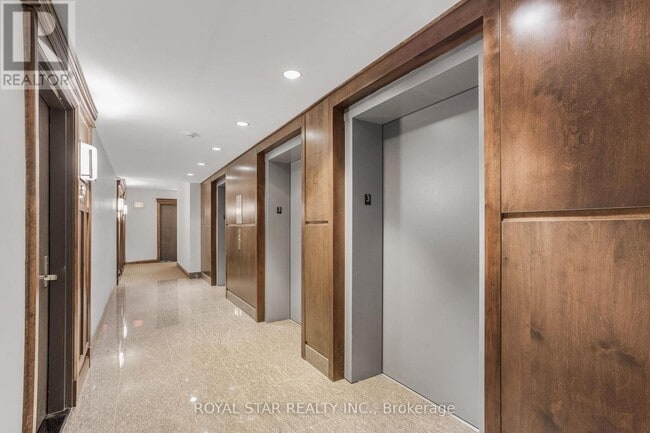 Building Photo - 238-238 Besserer St