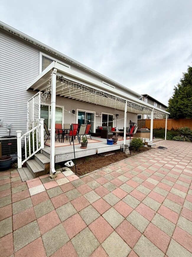 Foto del edificio - A stunning home in desirable Stendahl Ridge!