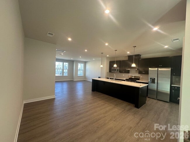 Foto del edificio - 9953 Violets Dream St NW