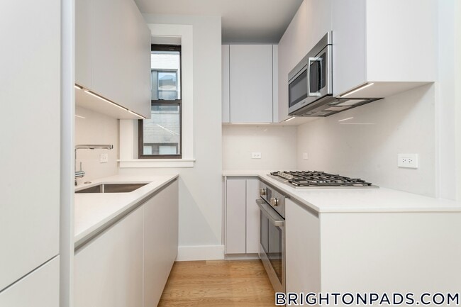 Building Photo - 8 Elko St