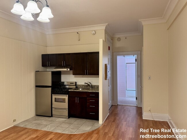 Photo - 62 Boylston St Apartment