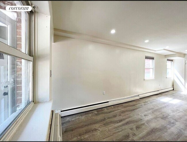 Building Photo - 2820 Brigham St
