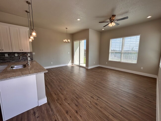 Building Photo - 119 Ave Ventana