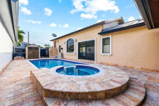 Foto del edificio - 13111 NW 11th Terrace
