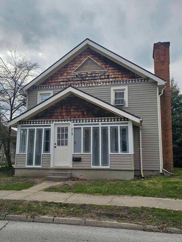 Primary Photo - Unique home with lots of light!