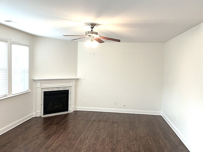 Foto del edificio - 1027 Monitor Ct