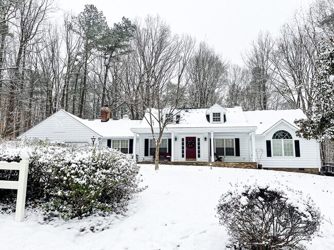 Building Photo - 7140 Persimmon Ln