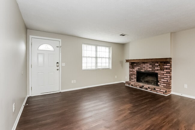 Building Photo - 3033 Millstone Ct SW