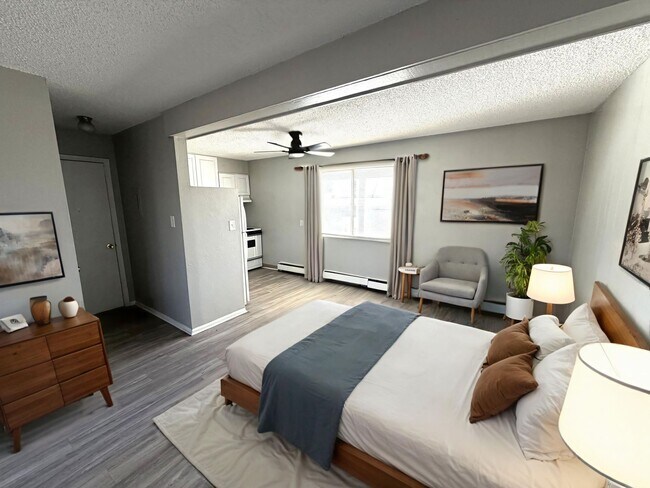 Building Photo - Renovated Studio Close to Downtown! - *$250.00 OFF MOVE IN SPECIAL*