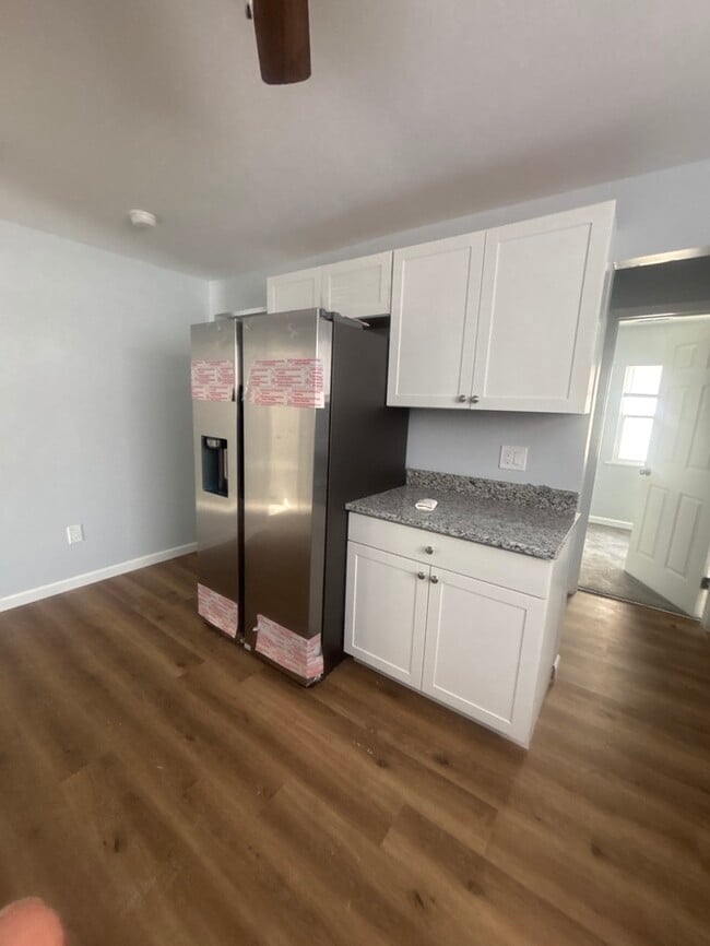 Foto del edificio - 4 bedroom 1 bath market rent and section 8