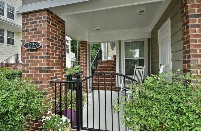 Building Photo - 1228 Habitat Ln