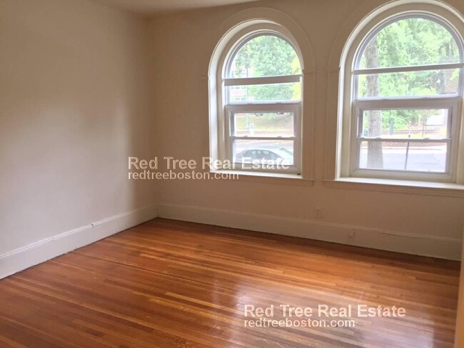 Foto del edificio - 1595 Beacon St
