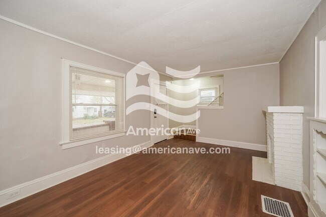 Foto del edificio - 411 Noah Ave