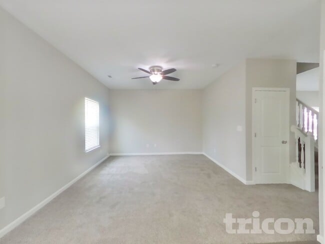 Building Photo - 6250 Emerald Field Way