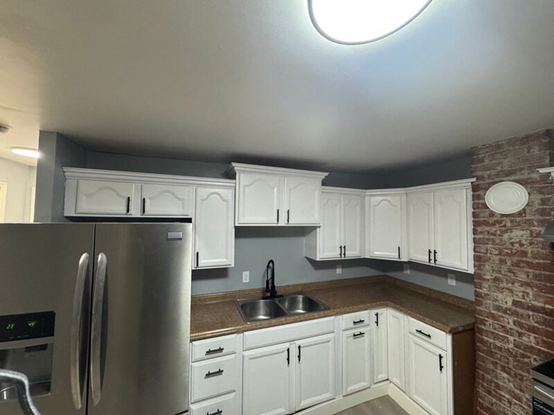 Foto principal - 628 E Locust St