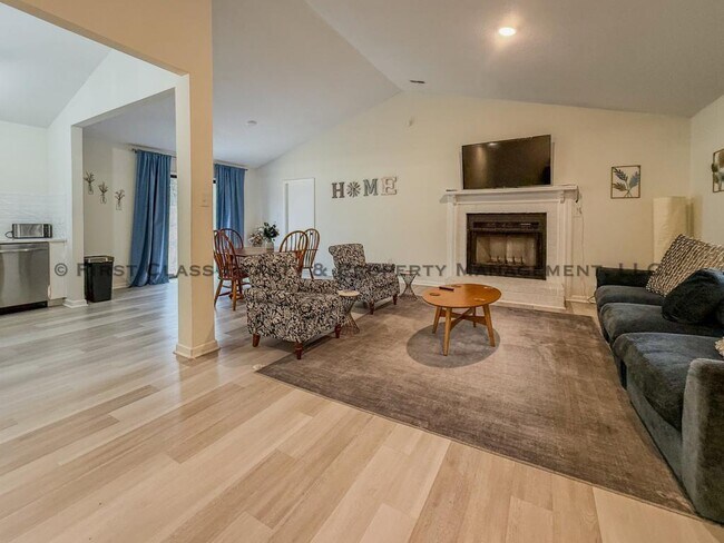 Foto del edificio - 5819 Woodrock Ct