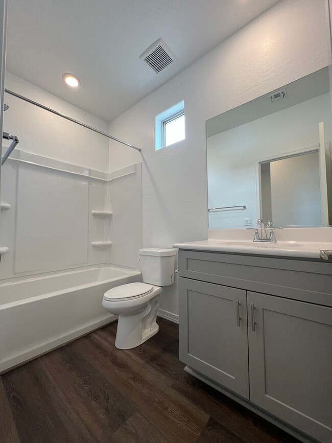 Building Photo - Brand New Home In Pronghorn Ranch!