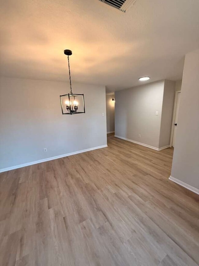 Foto del edificio - 9307 Castlegap Dr