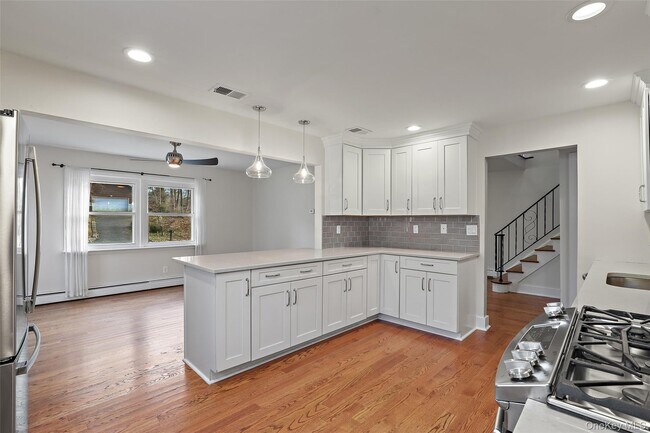 Building Photo - 9 Peter Beet Dr