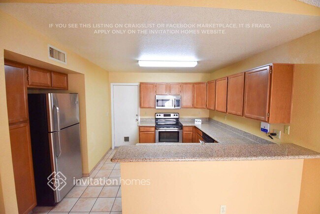 Building Photo - 4545 N 67th Ave