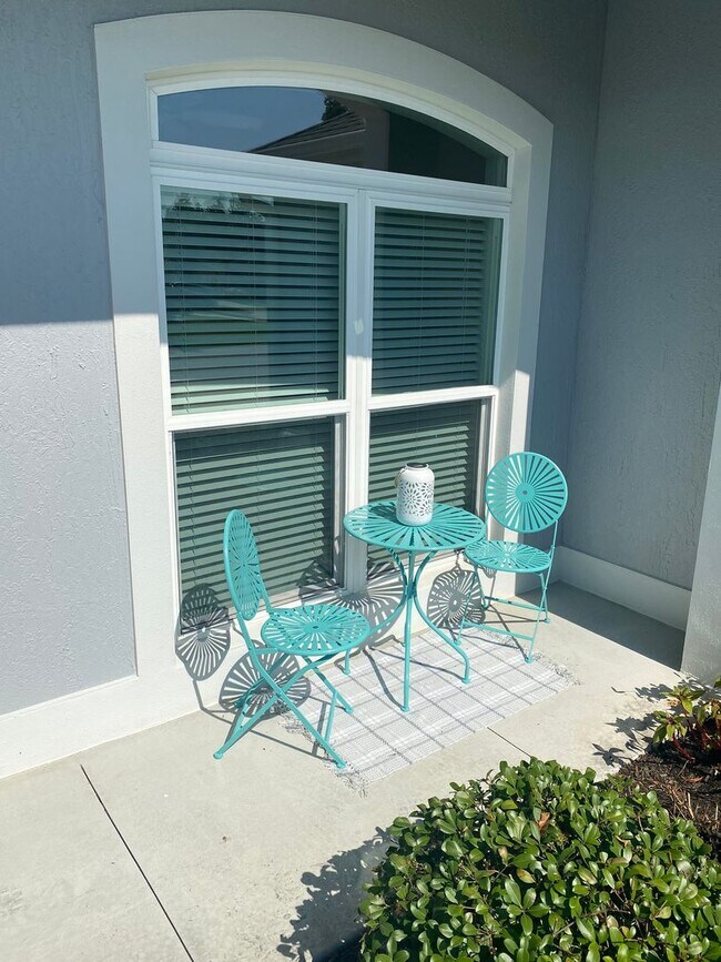 Building Photo - GORGEOUS & Professionally Designed Fully F...