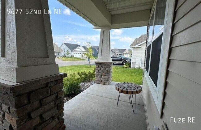 Foto del edificio - 9677 52nd Ln NE