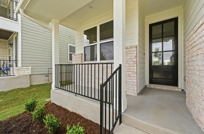 Building Photo - 254 Crater Lk Dr