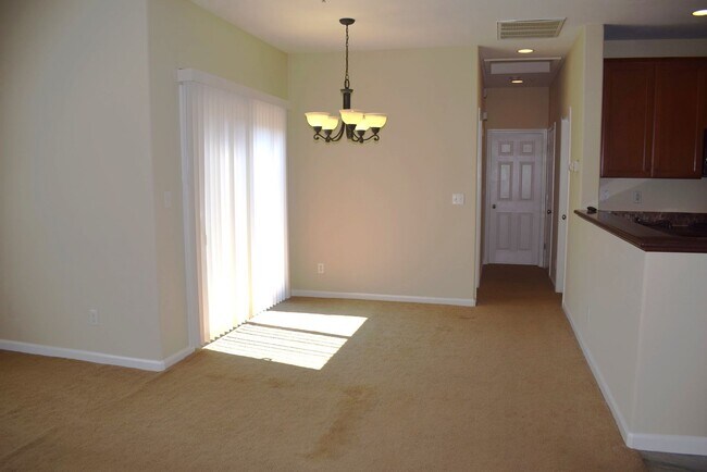 Foto del edificio - 3301 N Park Dr
