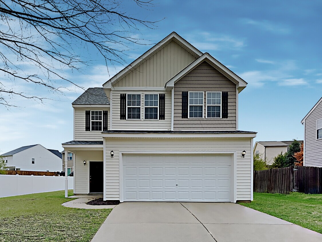 1230 Braemar Highland Drive House Rental in Zebulon, NC