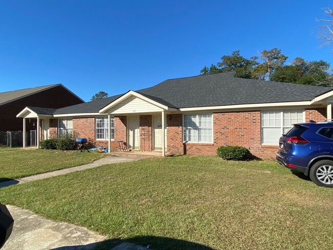 Building Photo - 2Bedroom 2bath - $875 monthly