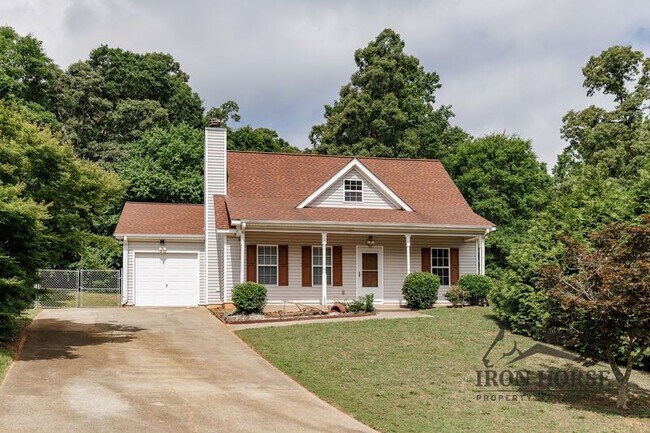 Building Photo - 3978 Pinedale Ln