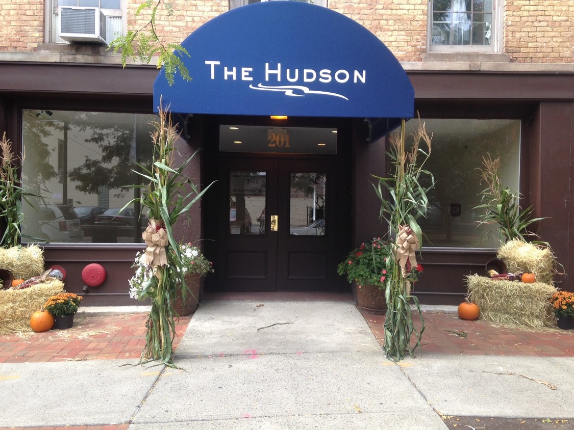 Primary Photo - The Hudson