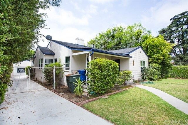 Building Photo - 116 W Floral Ave