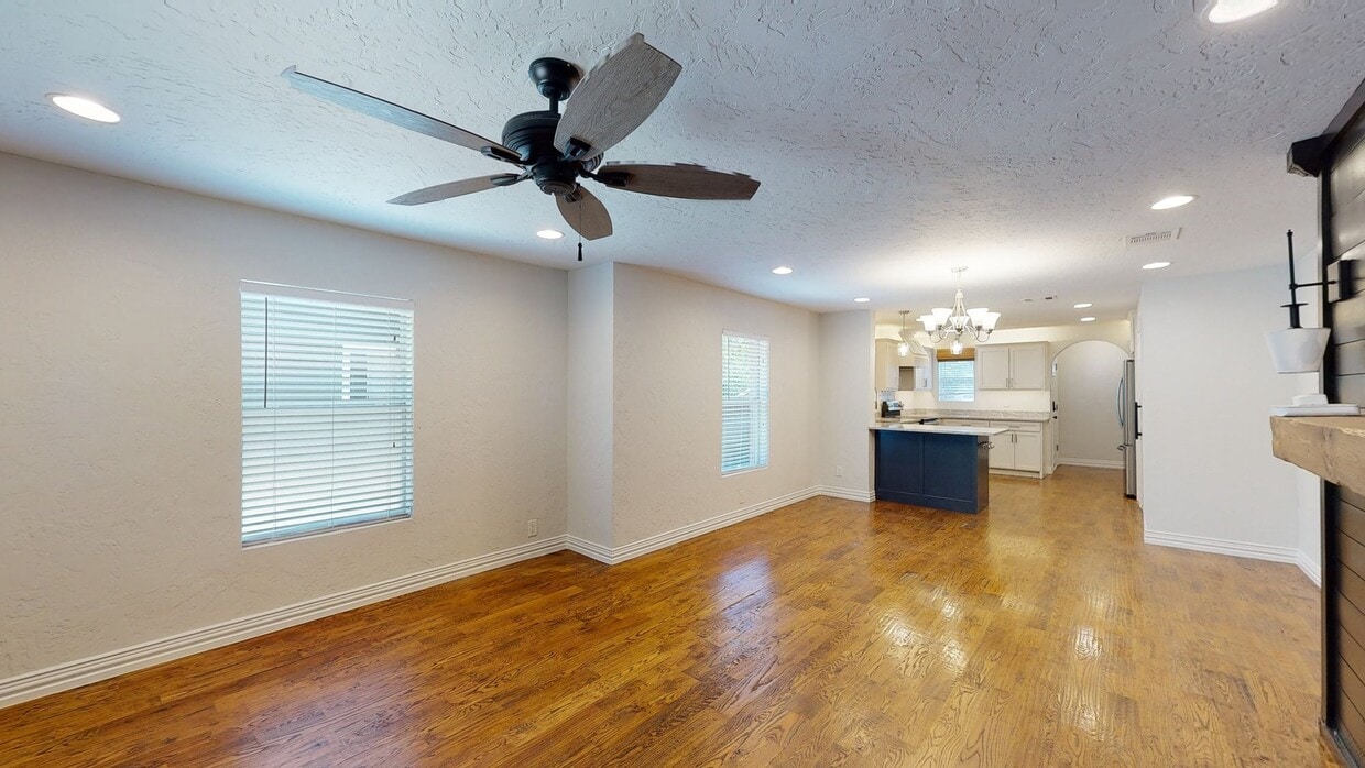 Photo - 122 Hollywood Ave House