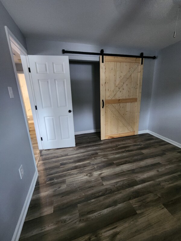 Building Photo - 415 Carver Cir