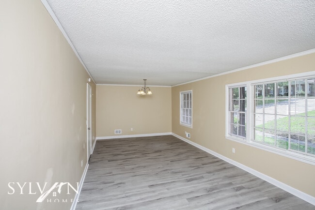 Building Photo - One-level living at its best in this 3 BR,...