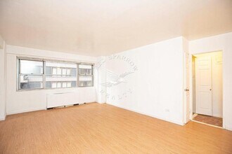Building Photo - 330 E 49th St