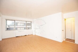 Building Photo - 330 E 49th St