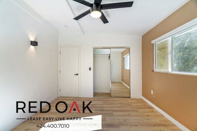 Foto del edificio - ~1 Month FREE~ Modern, Stylish Two Bedroom...